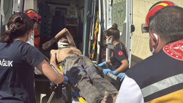 Stuck for days between a 15-meter wall in Istanbul, those who heard the sounds reported it
