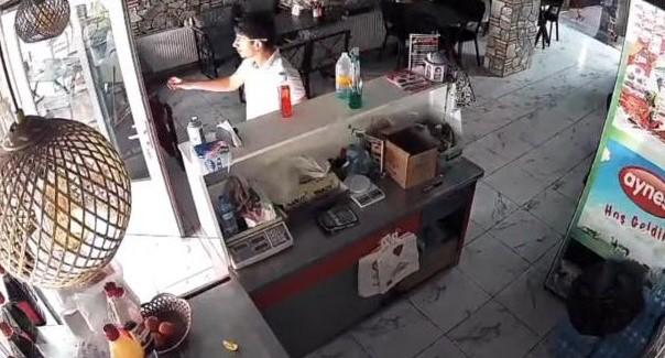 The moment of the earthquake felt in Istanbul captured on camera: Today was quite different