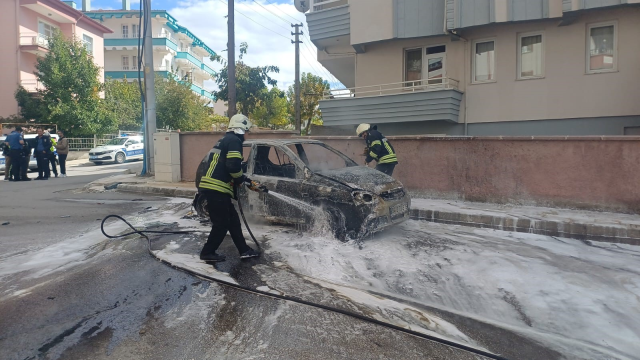 She set fire to the car of the man she lives with in a religious marriage