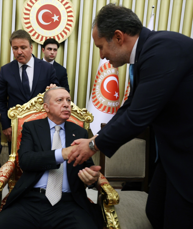 What does Erdoğan's inclusion of Davutoğlu and Babacan mean?