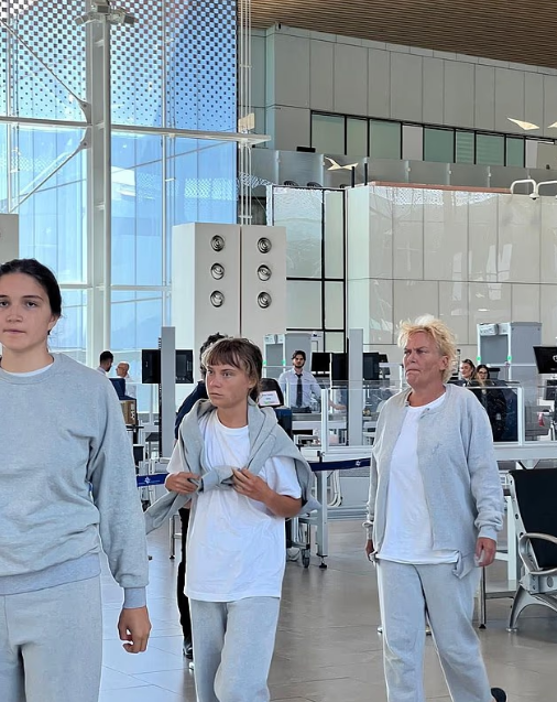 Swedish activist Greta Thunberg was expelled from Israel while wearing detention clothing
