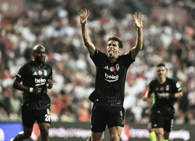 Sergen Yalçın has given up on Beşiktaş's experienced star
