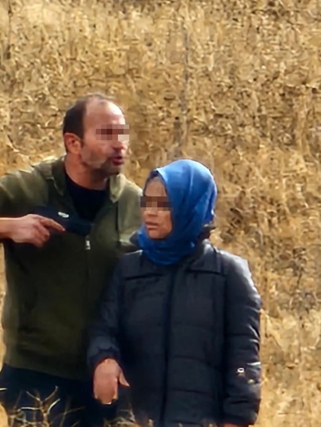 He held his ex-wife hostage with a gun, was persuaded with difficulty