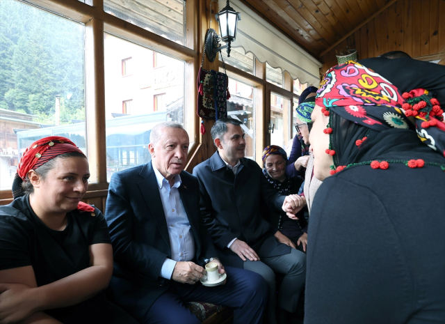 President Erdoğan reunited with his neighbors in his hometown