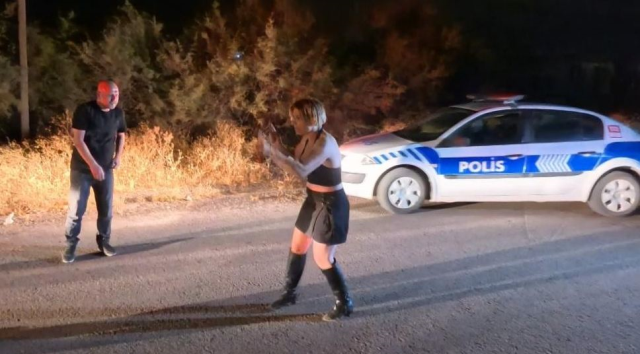 News about the young girl threatening the police by saying 'My dad is a judge'