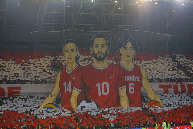 The A National Football Team entered the match with Palestinian children