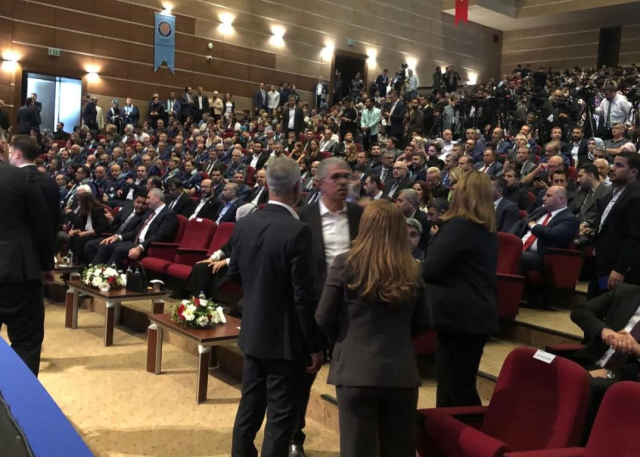 Protocol crisis at the ceremony in Diyarbakır! Co-chairs with DEM left the hall