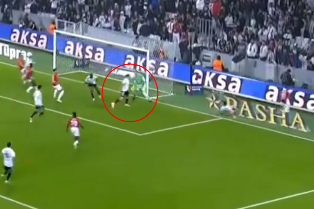 Jurasek's great misfortune: He scored an own goal the moment he first touched the ball