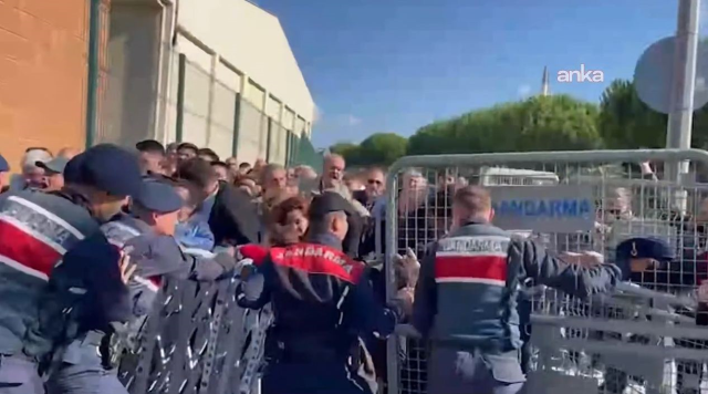 Imamoğlu is appearing before the judge! A scuffle occurred between the crowd and the gendarmerie