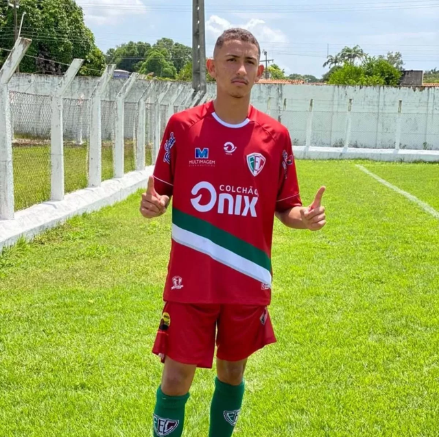 Moment of death captured on camera! Stray cows took the young footballer away from life