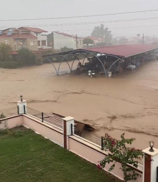 One of our provinces has succumbed to the flood! Roads turned into lakes, citizens are reacting to the municipality that did not take precautions