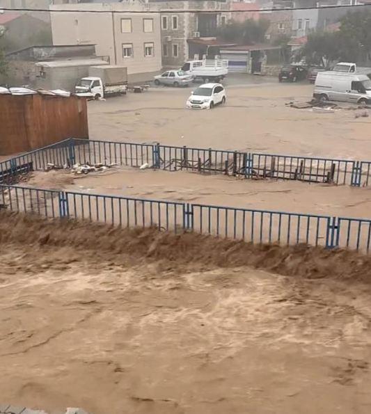 One of our provinces has succumbed to the flood! Roads turned into lakes, citizens are reacting to the municipality that did not take precautions