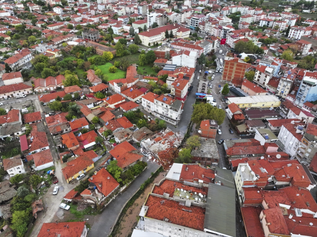The destruction in Sındırgı became apparent as day broke