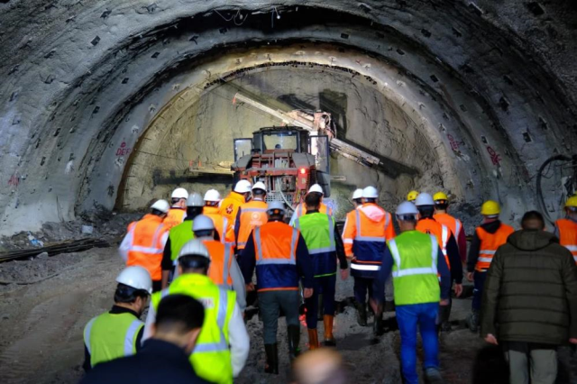 The Kop Tunnel has not been completed for 13 years! 4 ministers changed