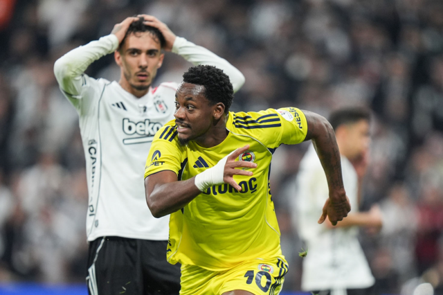 In the historic derby with 5 goals and 2 red cards, Fenerbahçe came back from 2-0 down to defeat Beşiktaş