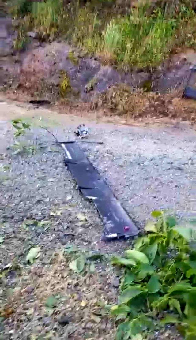 Investigation at the scene of the crash