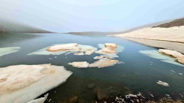 منظر بحيرة أولوداغ
