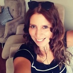 Dr. Zuhal Sönmezer