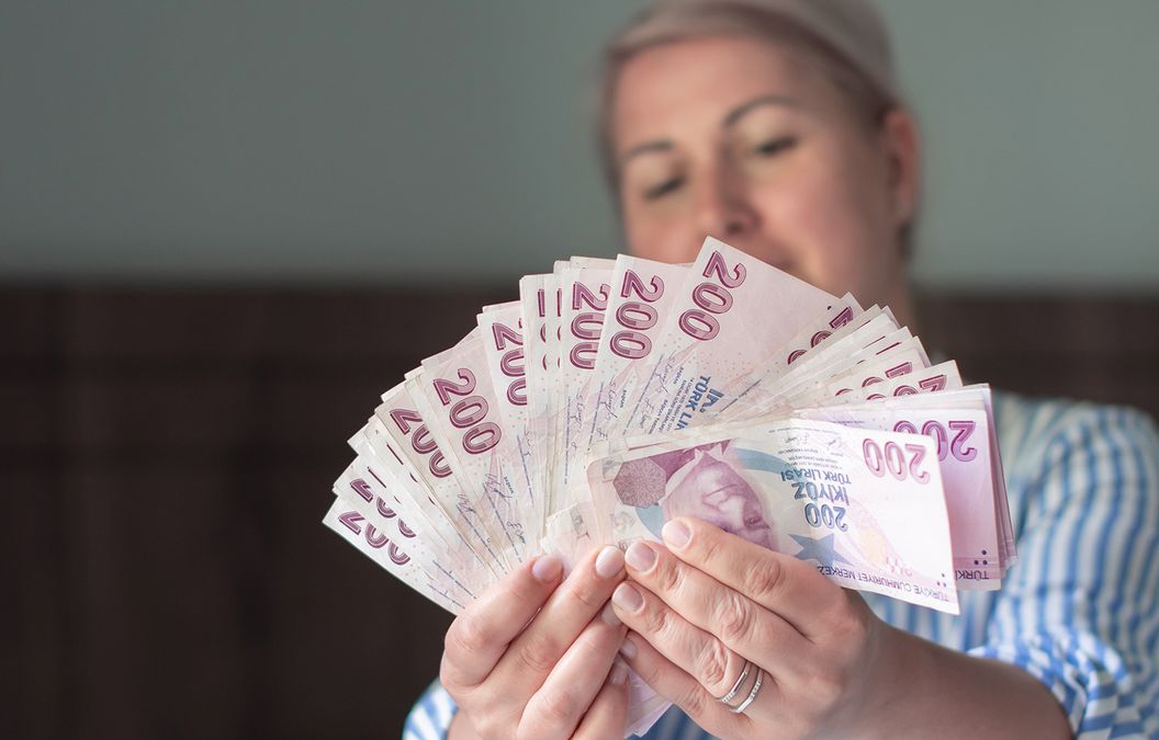 Emeklinin dört gözle beklediği gün geldi