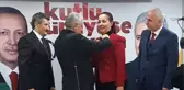 CHP'den AK Parti'ye Geçen Belediye Başkanına Parti Rozetini Başbakan Taktı