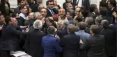 Meclis'te Kavga! AK Partililer ile HDP'liler Yumruklaştı