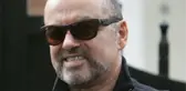 Dünyaca Ünlü Şarkıcı George Michael, Hayatını Kaybetti