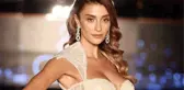 Özge Ulusoy, Yamuk Parmağı Takipçilerini Şaşırttı
