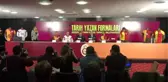 Galatasaray, Klasik Formalarını Tanıttı