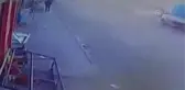 Bıçaklı Kavga: 1 Ölü, 2 Yaralı - Güvenlik Kamerası