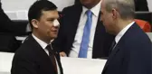 AK Partili Vekil Burnunu Kimin Kırdığını Açıkladı