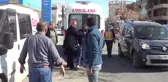 Motosiklet Park Halindeki Minibüse Çarptı: 1 Yaralı