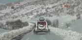 Şırnak'ta Kar Yolları Kapattı, 2 Yaşındaki Çocuk Ekiplerin Çabası Ile Hastane Ulaştırıldı