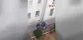 Izmir'de Hayvansever Yaşlı Kadına Şiddet