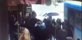 Buzda Kayan Otomobil Sürücüsü Otobüs Durağına Daldı, 1 Kişi Öldü