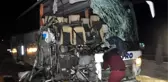 Yolcu Otobüsü, Kamyona Çarptı: 1 Ölü, 12 Yaralı