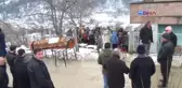 Sinop Eşi Tarafından 15 Yerinden Bıçaklanarak Öldürülen Genç Kadın Toprağa Verildi