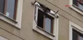 Taraftar Grubundan Atılan Havai Fişek Dairenin Penceresine Isabet Etti