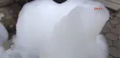 Niğde'de Esrarengiz Köpük