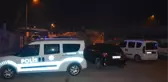Uyuşturucu Şüphelileri Kendilerini Gözaltına Almak İsteyen 2 Polisi Yaraladı