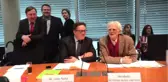 Merkel, Federal Meclis Araştırma Komisyonunda Ifade Verdi