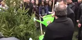 Bakan Eroğlu, Gaziosmanpaşa'da Fidan Dağıttı