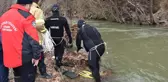 Ekipler Derede Kaybolan Uğur İçin Seferber Oldu
