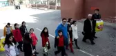 Minikler Oyuncaklarını Paylaştı