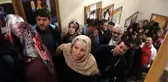 İş İlanını Duyan Vatandaşlar İŞKUR Önünde Uzun Kuyruklar Oluşturdu
