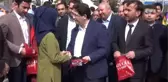 Başörtüsünün Yasaklandığı 28 Şubat'ın Yıl Dönümünde Başörtüsü Dağıtıldı