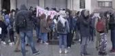 Lise Öğrencileri Polis Şiddetini Protesto Etti