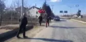 Rüyasında Gördüğü Ömer Halisdemir İçin Burdur'dan Yola Çıktı, Isparta'ya Ulaştı