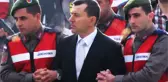 Erdoğan'ın Avukatı, Eski Başyavere 'Fuat Avni Siz Misiniz?' Diye Sordu