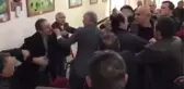 CHP'li Bektaşoğlu Kahvehanede Vatandaşlarla Tartıştı