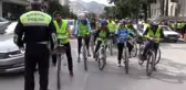 Obeziteye Dikkati Çekmek Için Pedal Çevirdiler